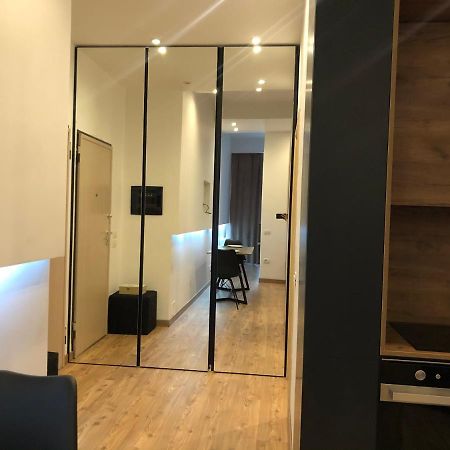 The Laurels - City Center Apartment ティラナ エクステリア 写真